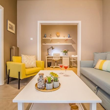 Glyfada'S Central Apartment Афины Экстерьер фото